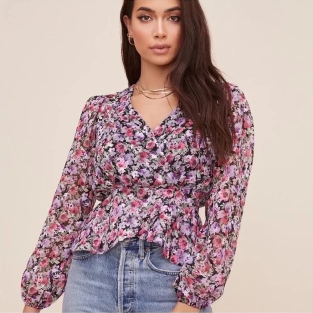 ASTR The Label Women’s Floral Wrap Long Sleeve Top Size M Black Lilac Floral EUC